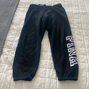 Women’s Victoria’s Secret sweatpants medium